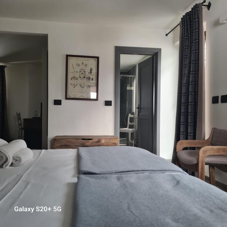Hotel Dente Del Gigante Courmayeur Bagian luar foto