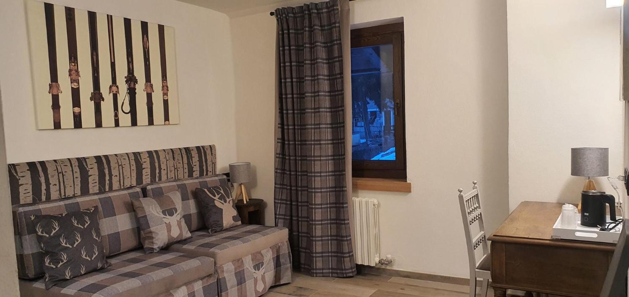 Hotel Dente Del Gigante Courmayeur Bagian luar foto