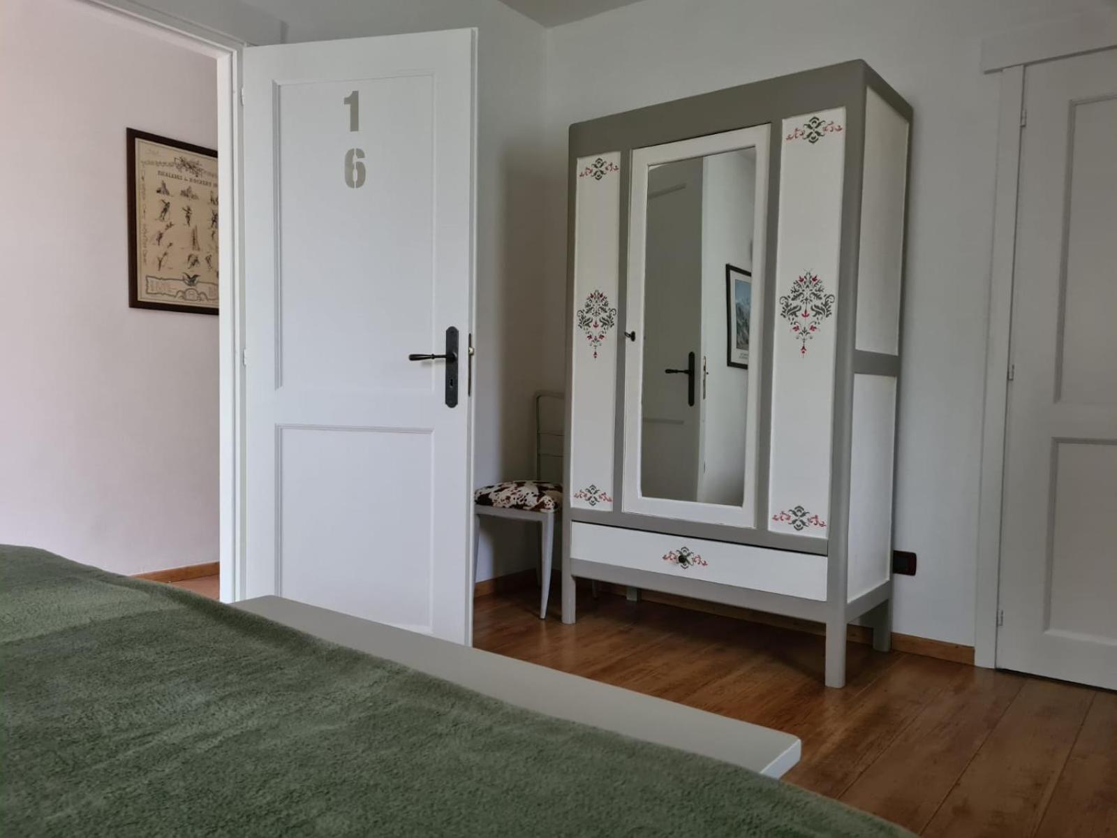 Hotel Dente Del Gigante Courmayeur Bagian luar foto