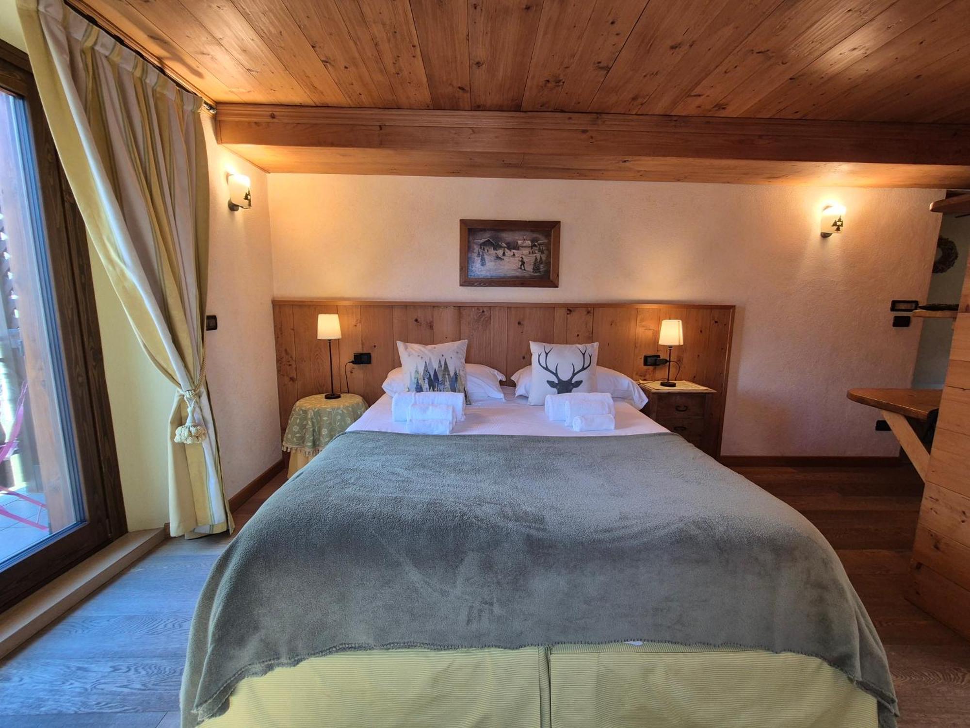 Hotel Dente Del Gigante Courmayeur Bagian luar foto